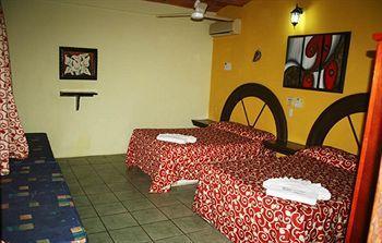 Hotel Villa Flores Ринкон де Гуаябитос Екстериор снимка